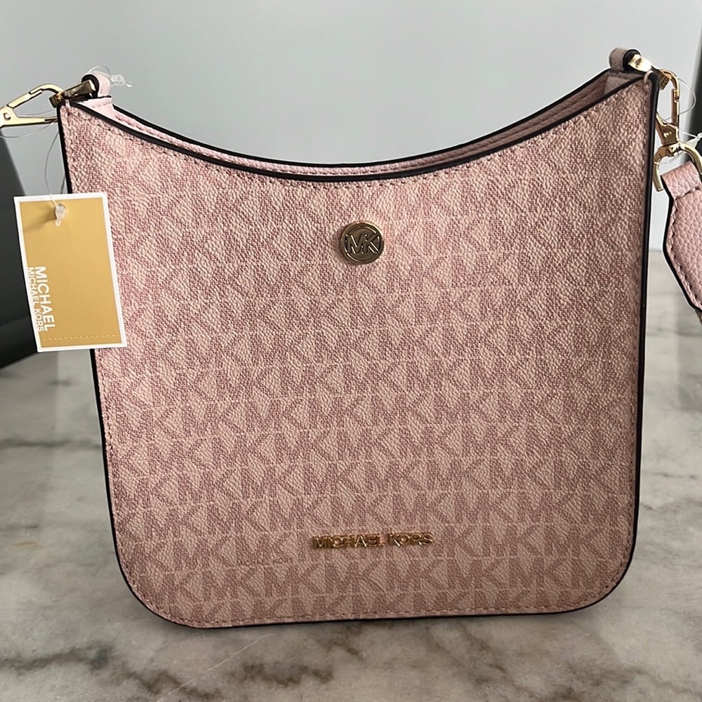 NWT Michael Kors Pink Briley SM messenger crossbody bag.